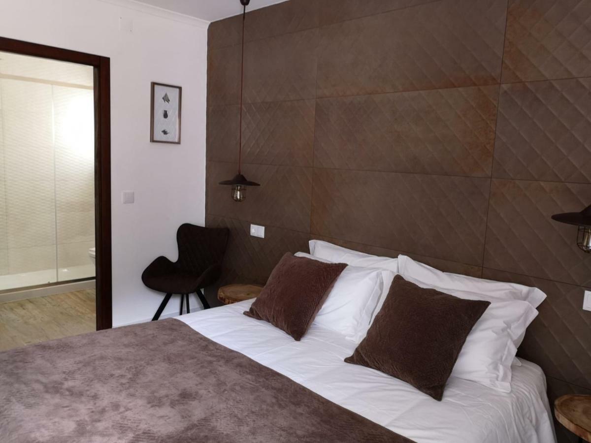 Guilhim Guest House Назаре Екстер'єр фото